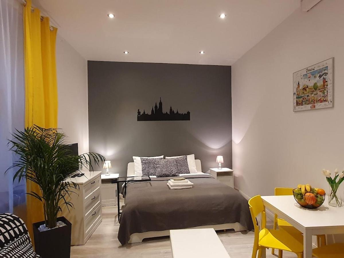 L-2 Krakow Center Studio O&P Apartfamily Buitenkant foto
